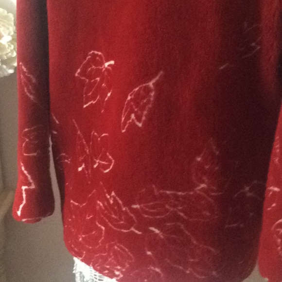 Red Jacket - Picture 5 of 7